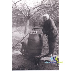 Herwen Opa Rietbergen Bomen spuiten Coll. HKR